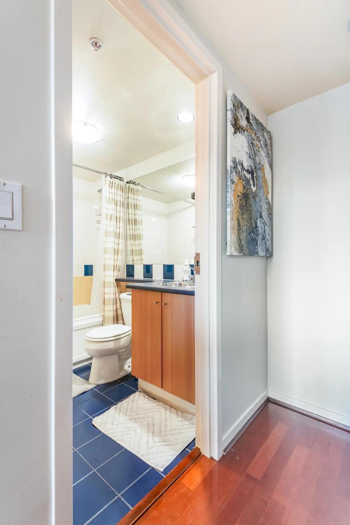 Loft In Downtown Vancouver With Free Parking Exterior foto